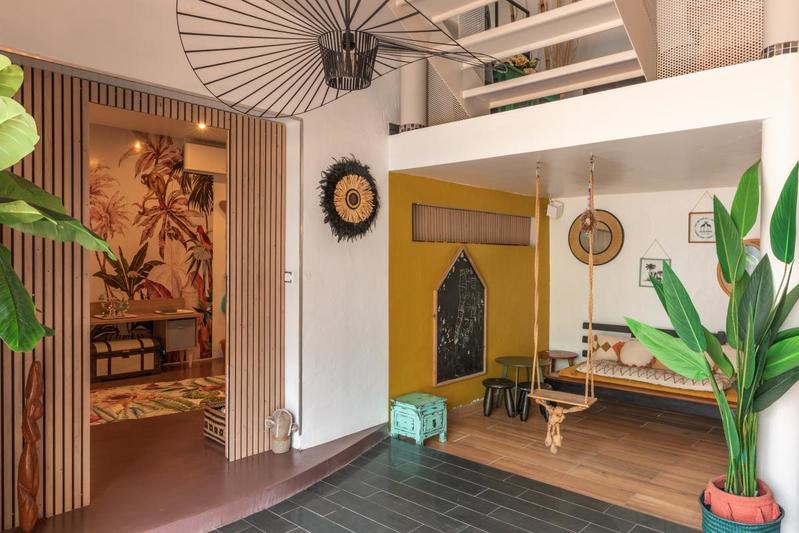 Maison d'architecte - 300 m² - 7 pièces