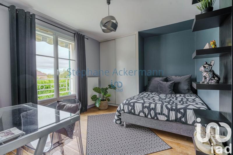 Maison - 163 m² - 7 pièces