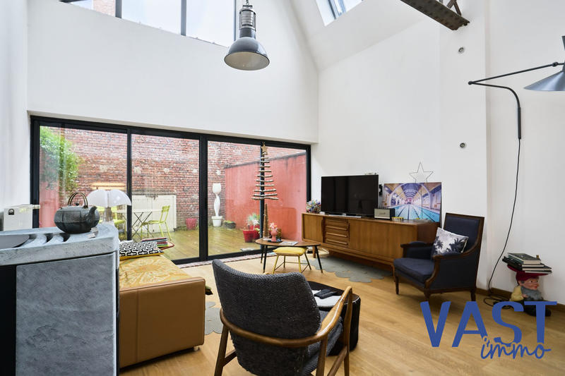 Loft - 127 m² - 4 pièces