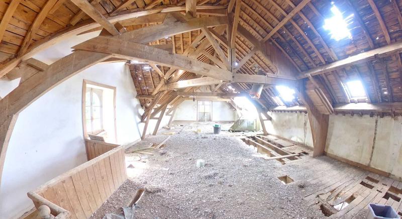 Maison ancienne - 1 000 m² - 9 pièces