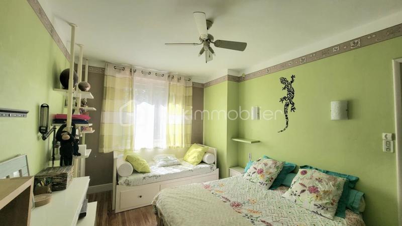 Demeure - 150 m² - 5 pièces