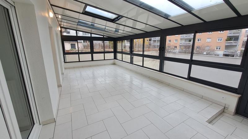 Appartement - 120 m² - 5 pièces