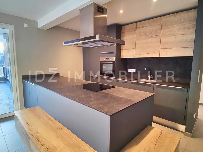 Appartement - 103 m² - 4 pièces