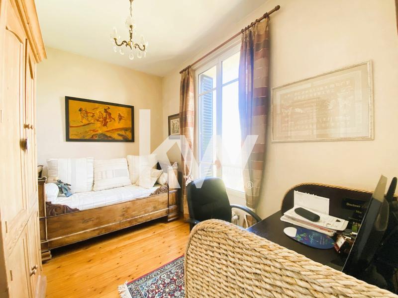 Maison - 191 m² - 7 pièces