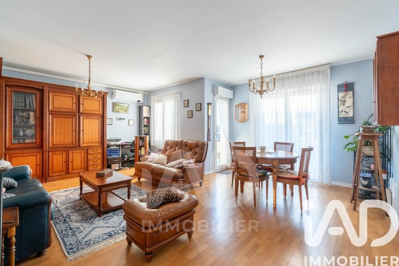 Appartement - 92 m² - 5 pièces