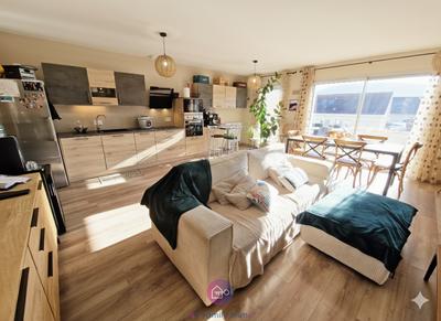 Appartement - 83 m² - 5 pièces