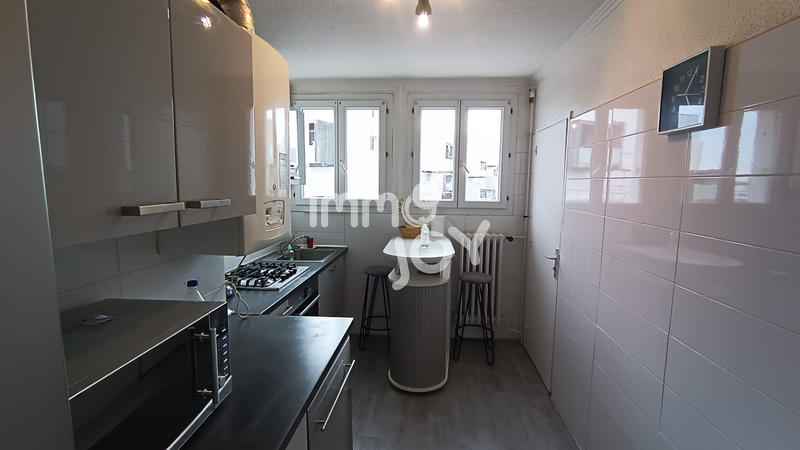 Appartement - 98 m² - 6 pièces