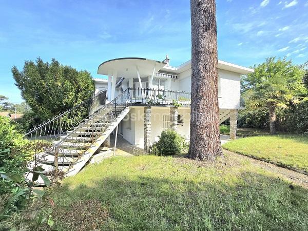 Maison - 170 m² - 6 pièces