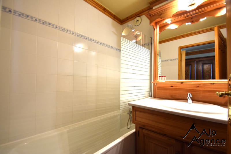 Appartement - 98 m² - 5 pièces