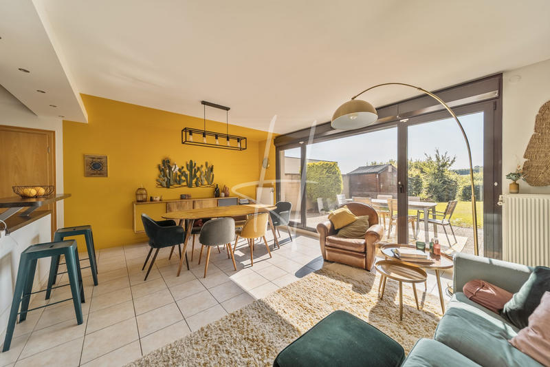 Maison - 96 m² - 5 pièces