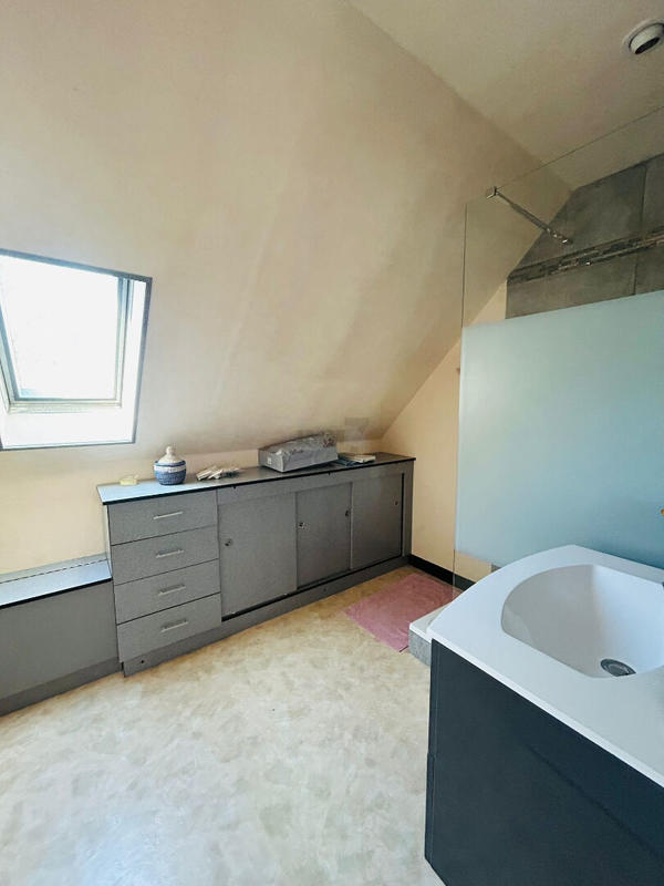 Maison - 93 m² - 5 pièces