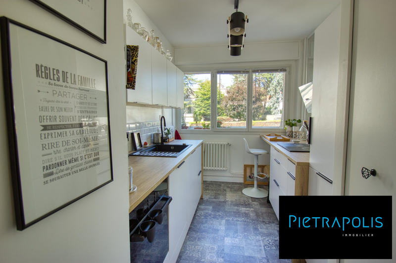 Appartement - 85 m² - 4 pièces