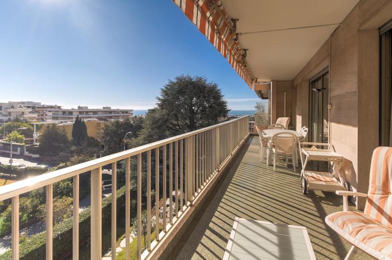 Appartement - 160 m² - 5 pièces