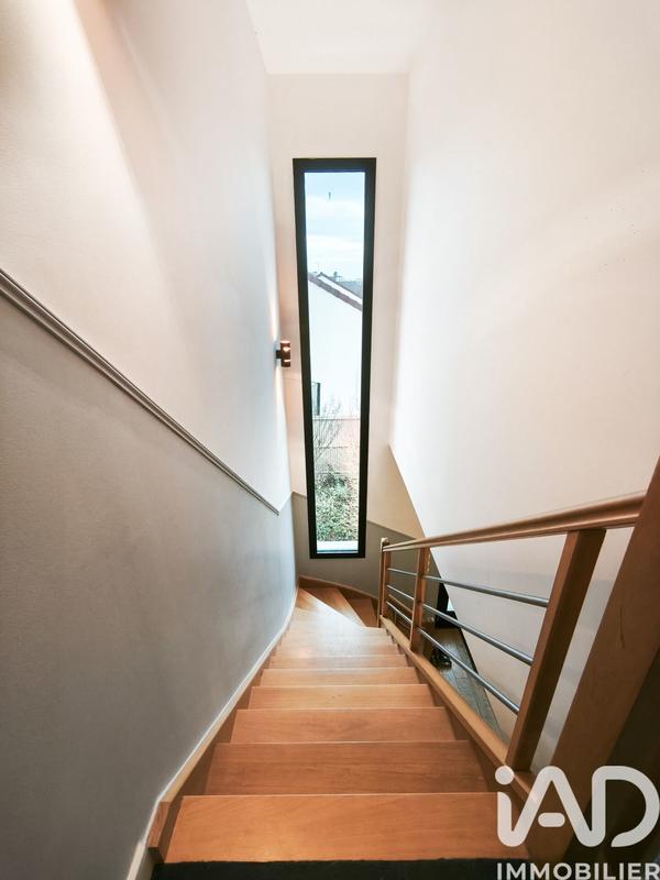 Maison - 189 m² - 9 pièces