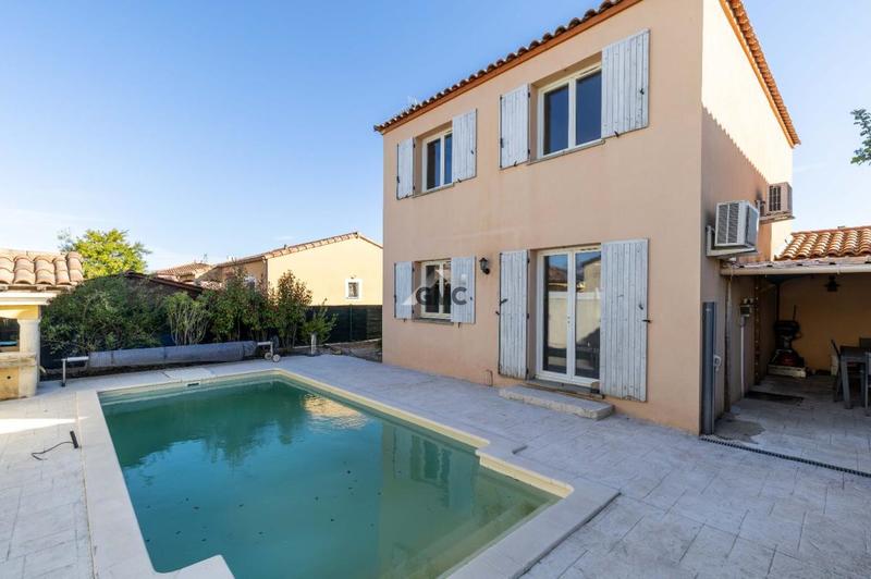 Villa - 85 m² - 4 pièces