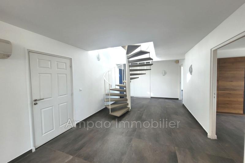Appartement - 250 m² - 4 pièces