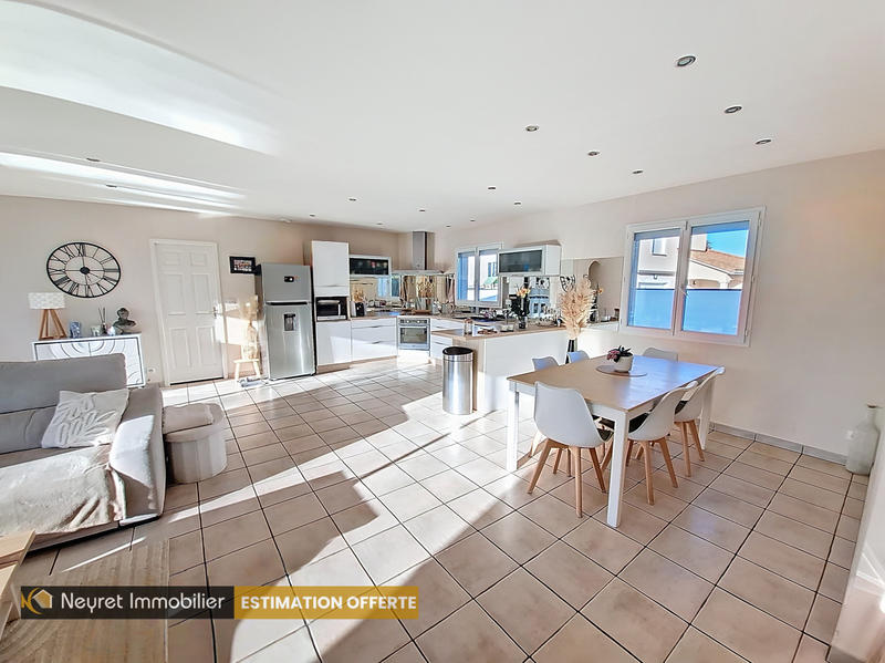 Maison - 130 m² - 7 pièces