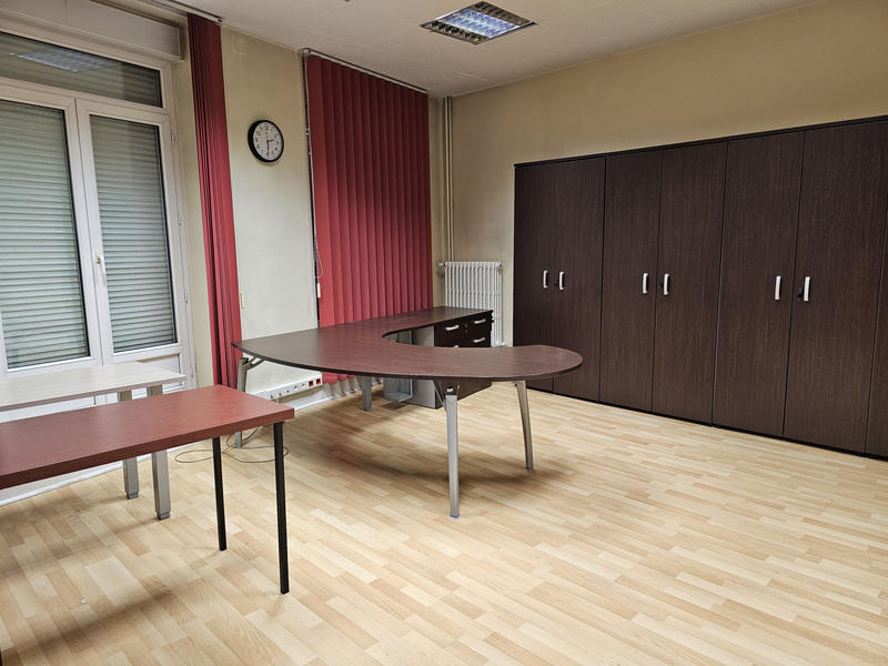 Bureau - 428 m² - 12 pièces