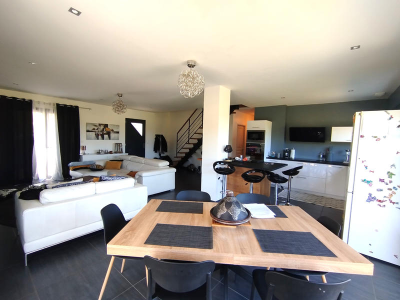 Maison - 125 m² - 6 pièces