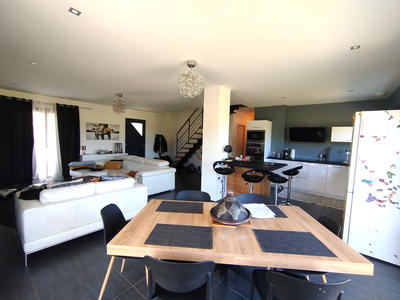 Maison - 125 m² - 6 pièces