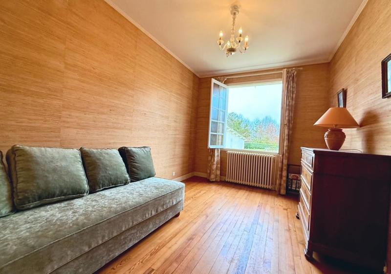 Maison - 185 m² - 7 pièces