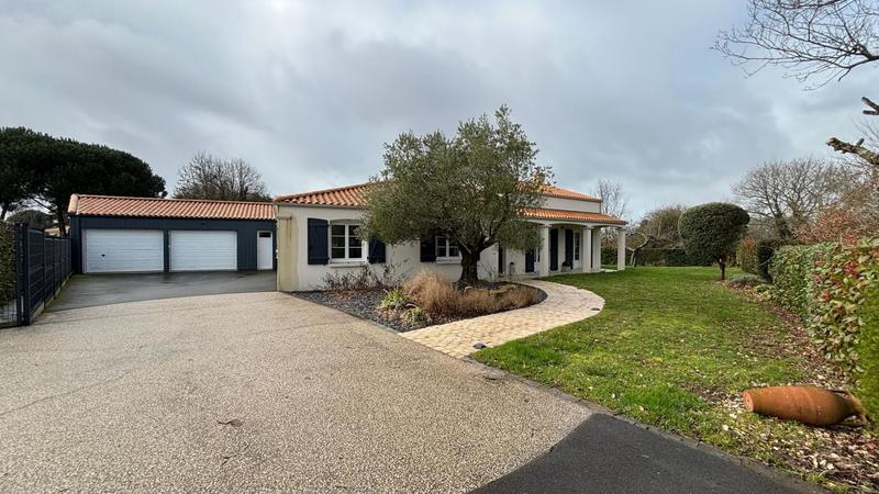 Maison - 190 m² - 5 pièces
