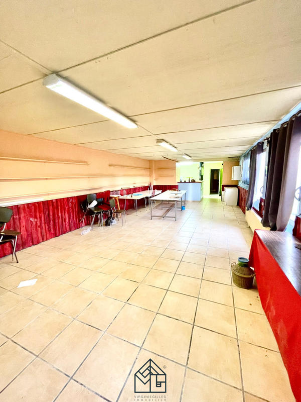 Maison - 185 m² - 7 pièces