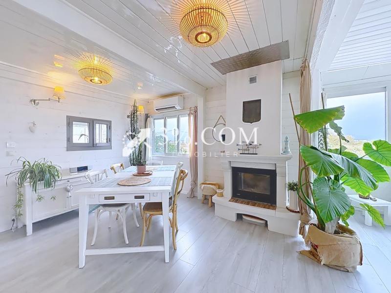 Châlet - 111 m² - 7 pièces