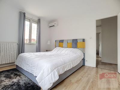 Appartement - 83 m² - 3 pièces