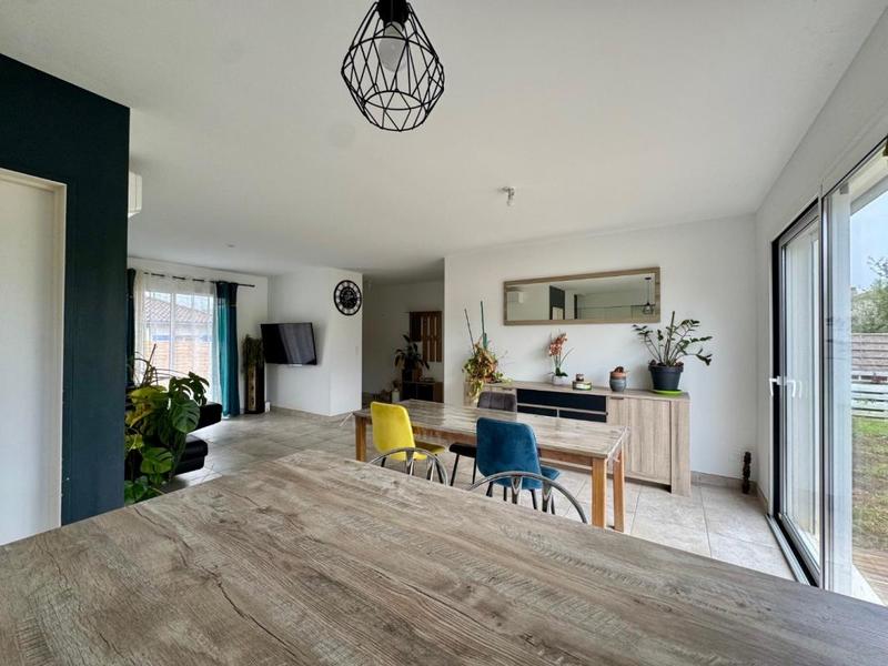 Maison - 83 m² - 4 pièces