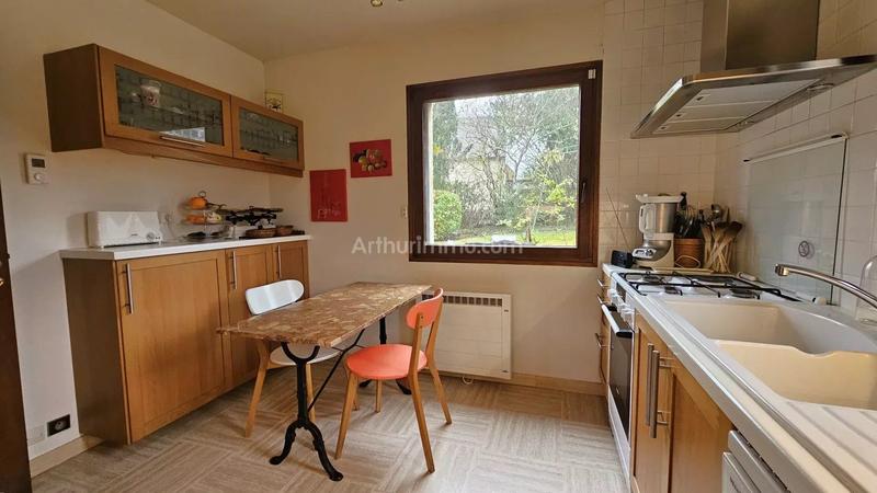 Maison - 180 m² - 7 pièces