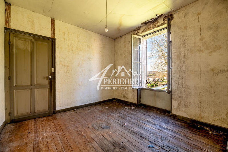 Maison - 311 m² - 15 pièces