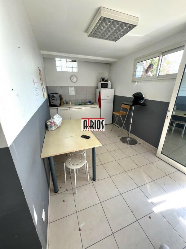 Local d'activité / Entrepôt - 567 m²