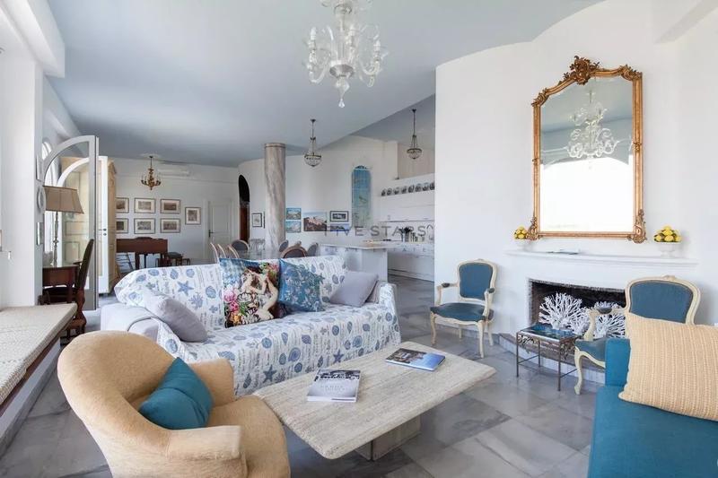 Appartement - 150 m² - 5 pièces