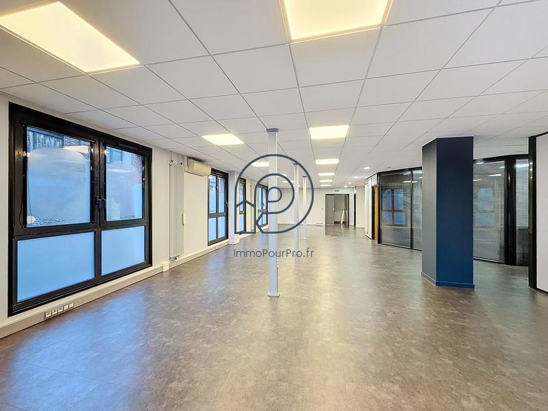 Bureau - 238 m²
