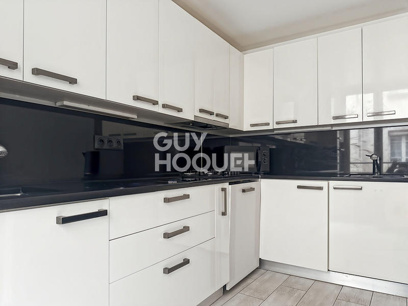 Appartement - 94 m² - 4 pièces