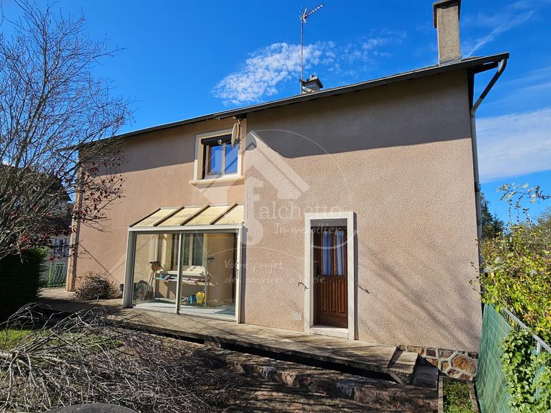 Maison - 155 m² - 8 pièces