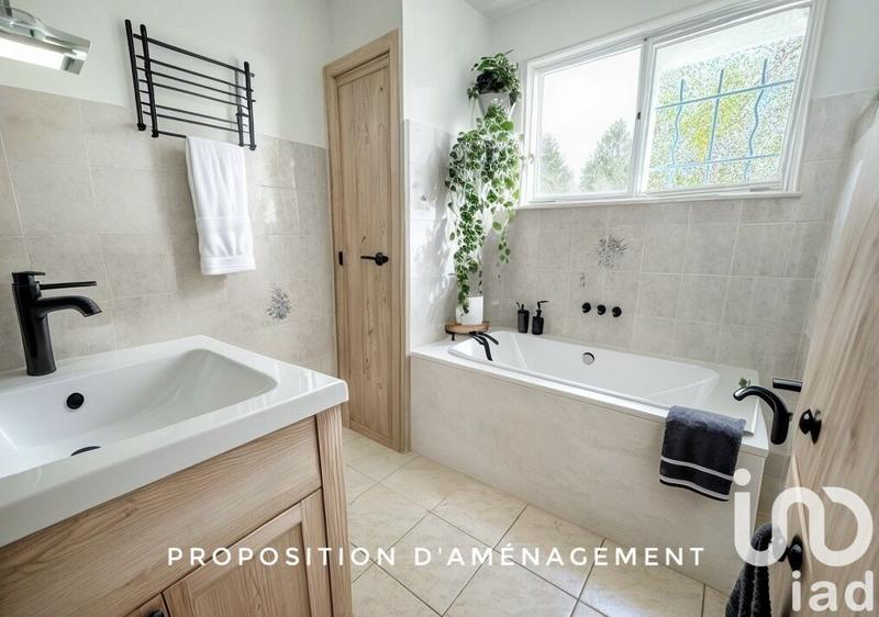 Maison - 222 m² - 9 pièces