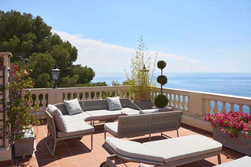 Maison - 350 m² - 7 pièces