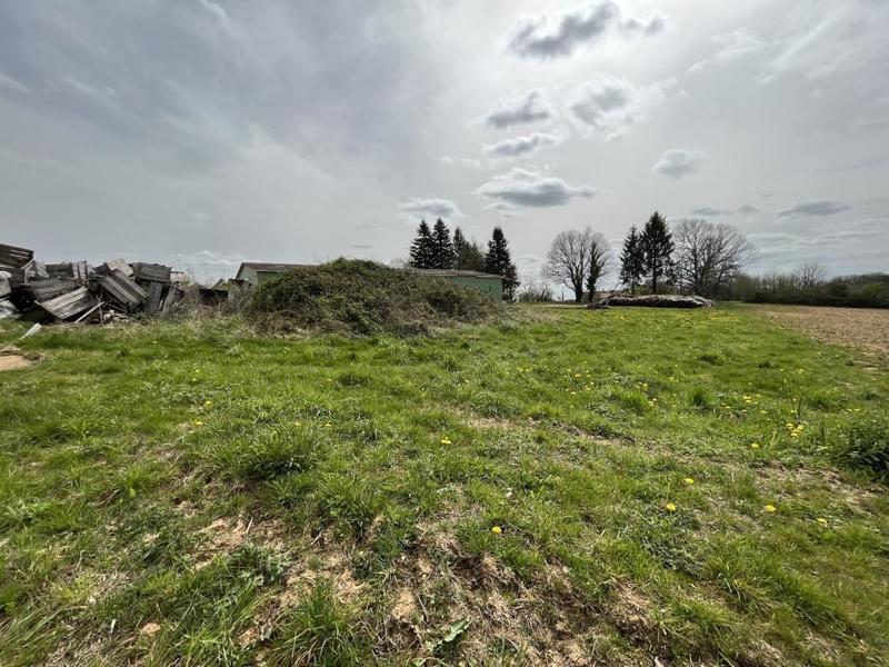 Maison ancienne - 530 m² - 3 pièces