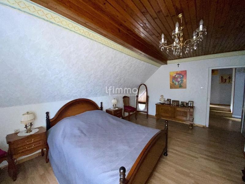 Maison - 161 m² - 7 pièces