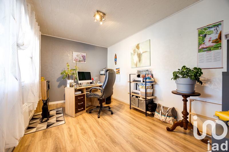 Maison - 260 m² - 7 pièces