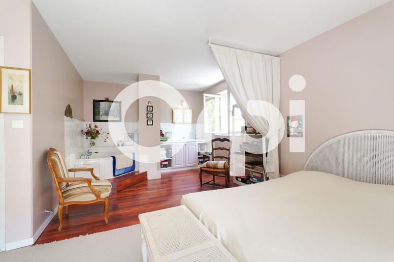 Maison - 161 m² - 6 pièces