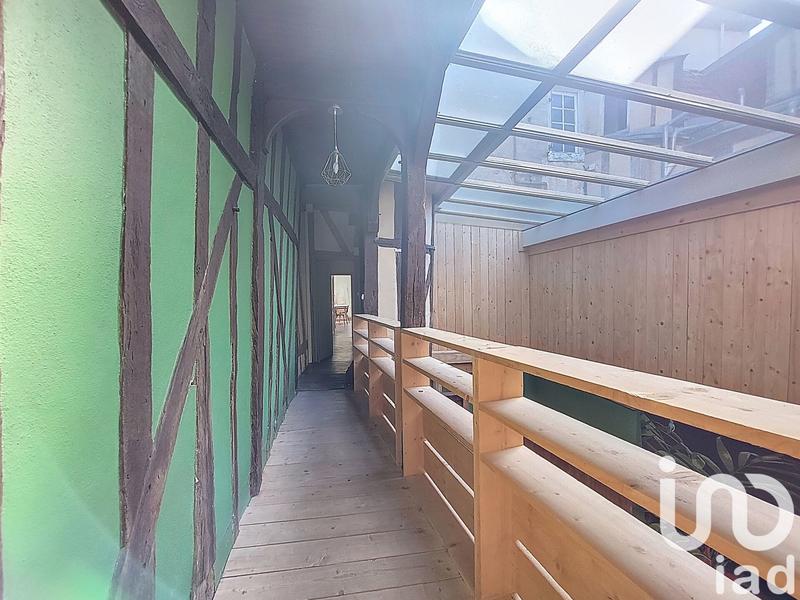 Maison - 182 m² - 9 pièces