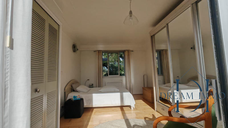 Maison - 140 m² - 4 pièces