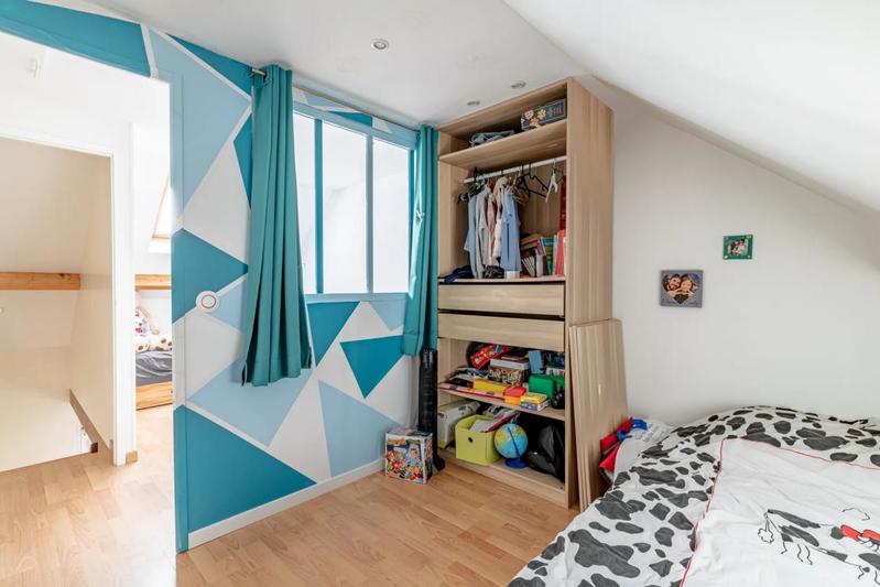 Maison - 95 m² - 5 pièces