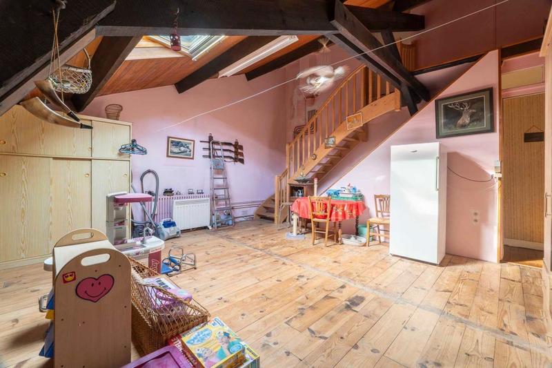 Maison - 396 m² - 9 pièces