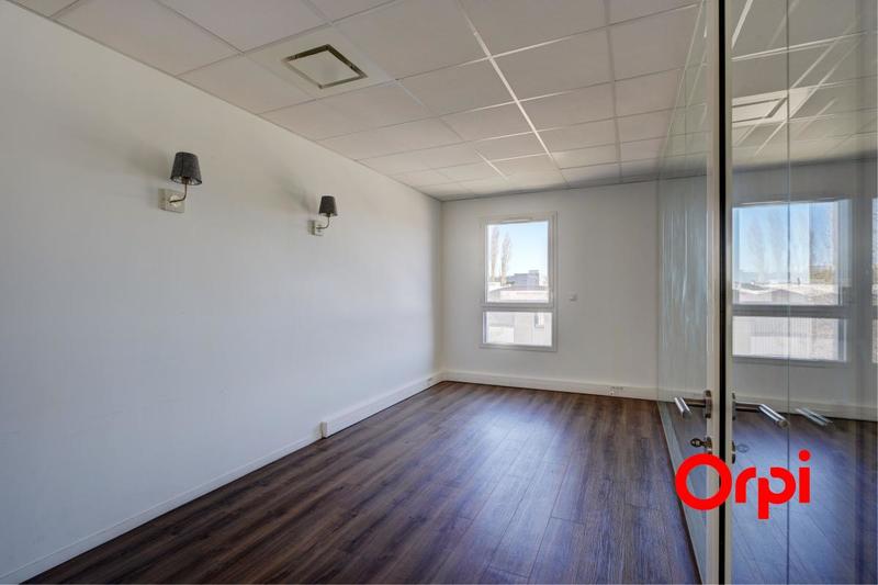 Bureau - 248 m²