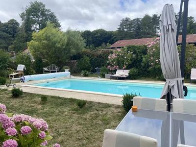 Maison - 153 m² - 5 pièces