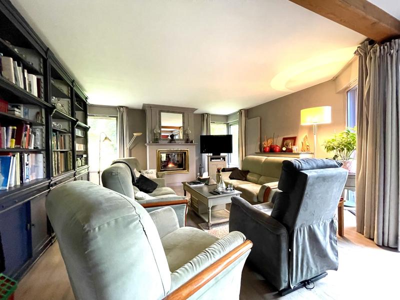 Maison ancienne - 298 m² - 12 pièces